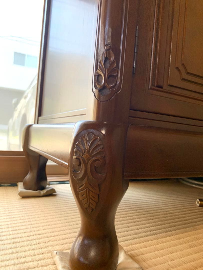 アンティーク調　大型 木製 (桜)書棚　食器棚 ガラス扉付き