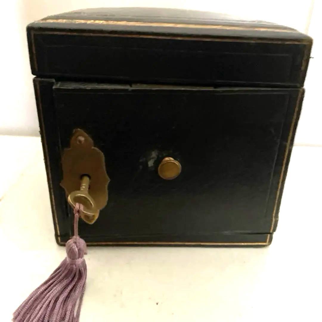 フランスアンティーク宝石箱/黒紙貼り/紫ベルベット