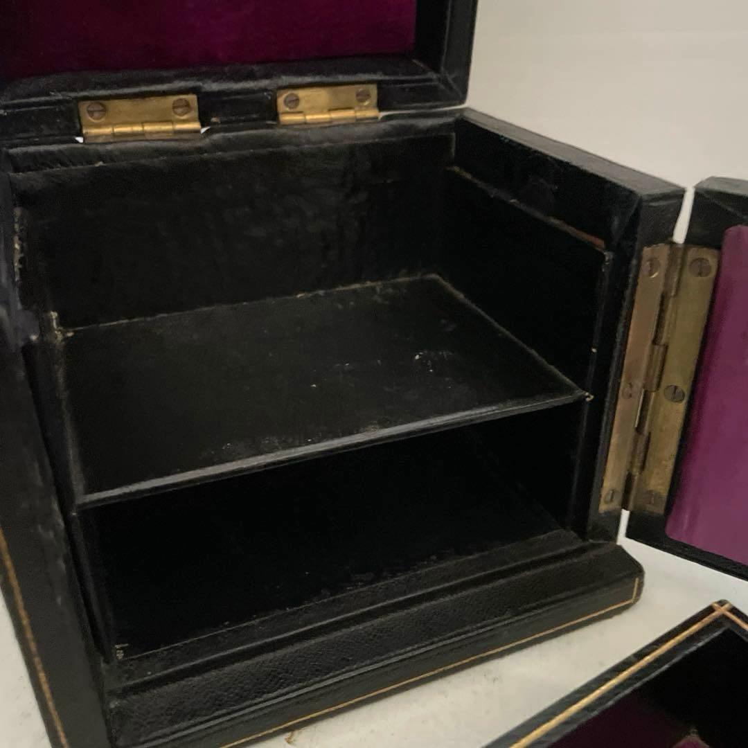 フランスアンティーク宝石箱/黒紙貼り/紫ベルベット