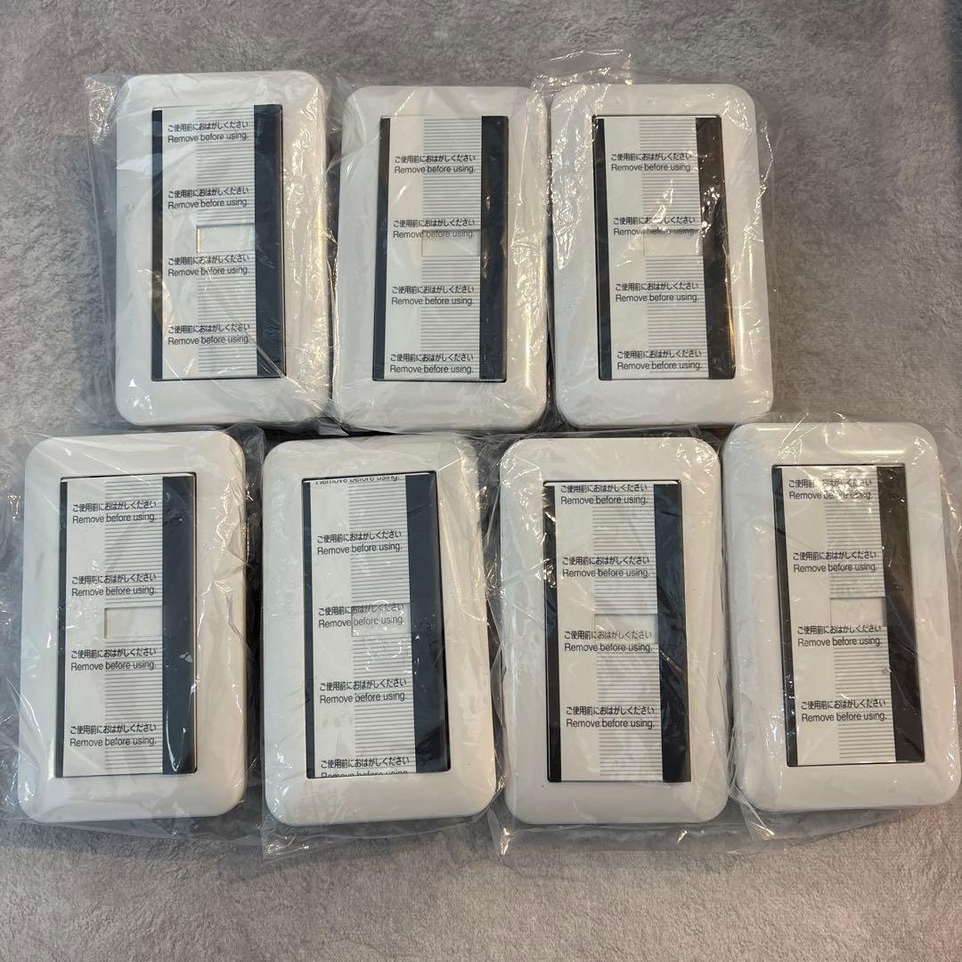 未使用 コスモシリーズ ワイド21 埋め込みトリプルコンセント