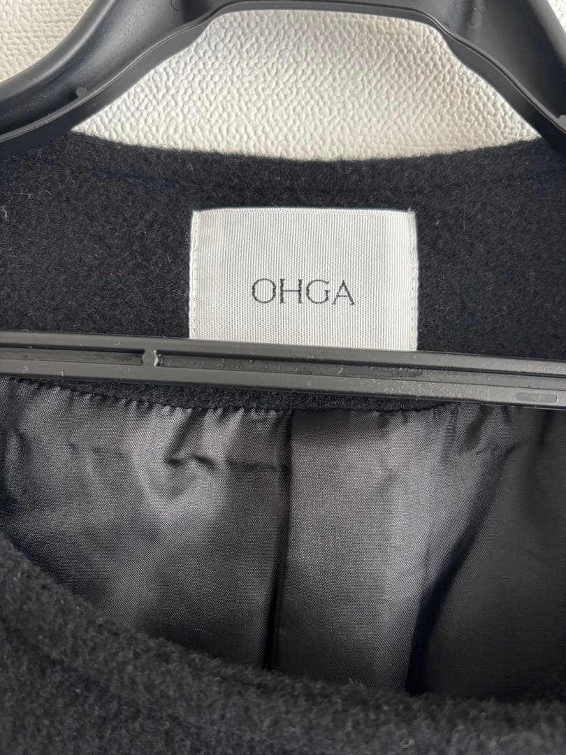 美品 ohgaパフショルダーコート　ブラック