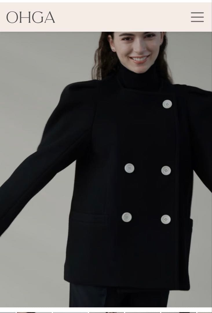 美品 ohgaパフショルダーコート　ブラック