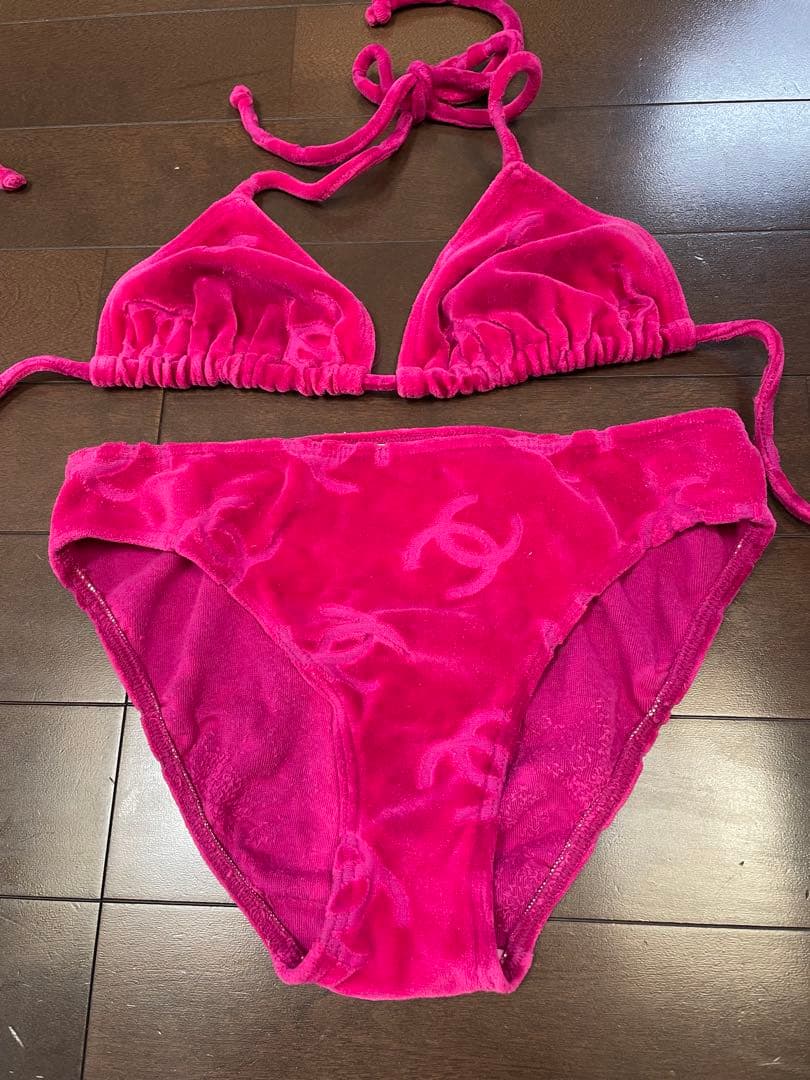 CHANEL ローズ セパレート水着 40 三角ビキニ　赤