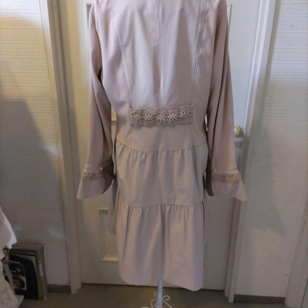 新品タグ無し　スーパービューティー希少42〜44サイズピンクの春秋コート