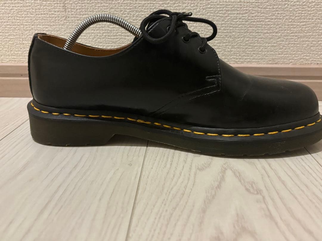 Dr. Martens 3ホールブラックレザー シューズ