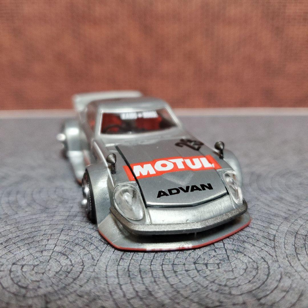 ミニGT 街道ハウス ダットサン フェアレディZ MOTUL V3 チェイス