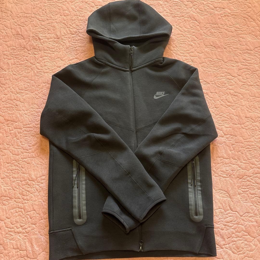 NIKEテックフリースブラックセットアップ