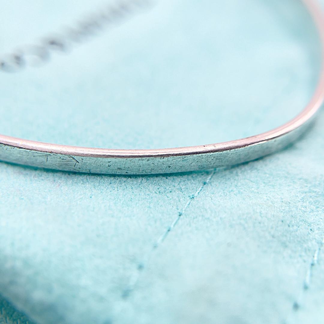 ティファニー ラブノット フック&アイ バングル シルバー 18K ブレスレット