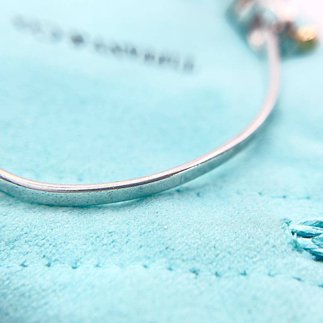 ティファニー ラブノット フック&アイ バングル シルバー 18K ブレスレット