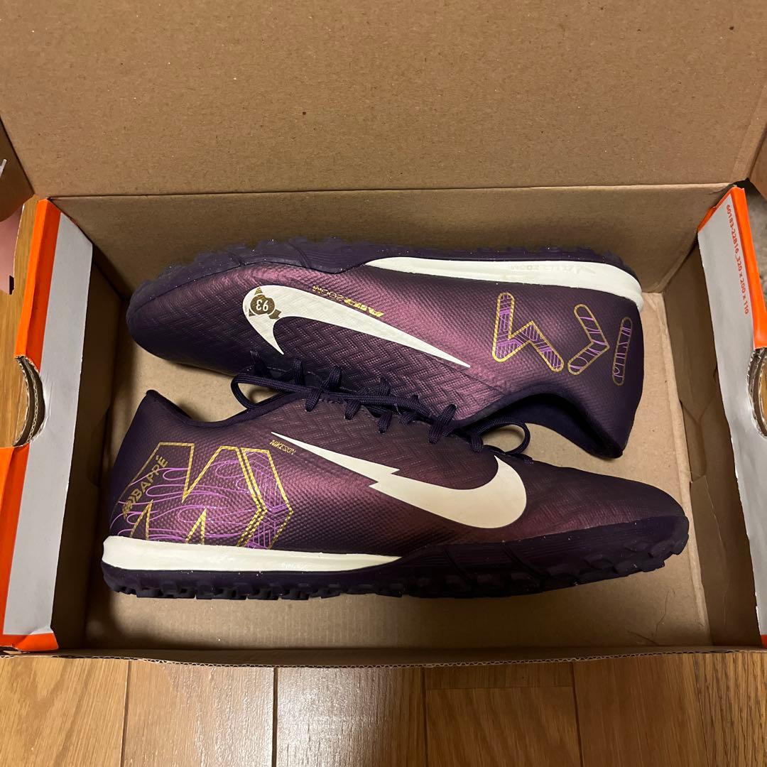 ナイキ　ズーム ヴェイパー 16 アカデミー KM TF