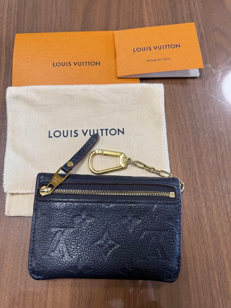 LOUIS VUITTON ネイビー ケース
