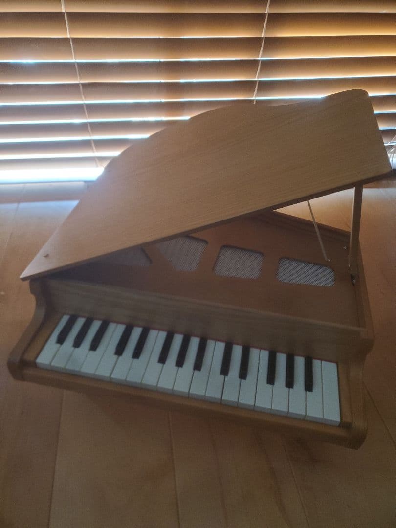 カワイ　トイピアノ　木目調