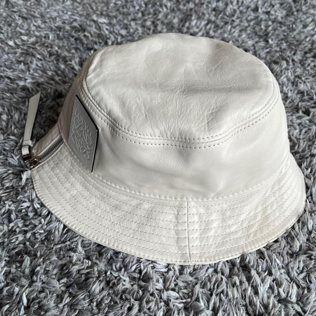 【美品！！】ロエベ バケットハット ホワイト レザー サイズ59 アナグラム