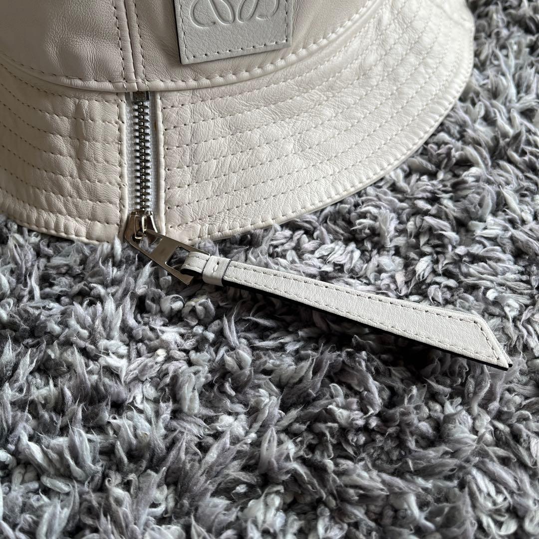 【美品！！】ロエベ バケットハット ホワイト レザー サイズ59 アナグラム