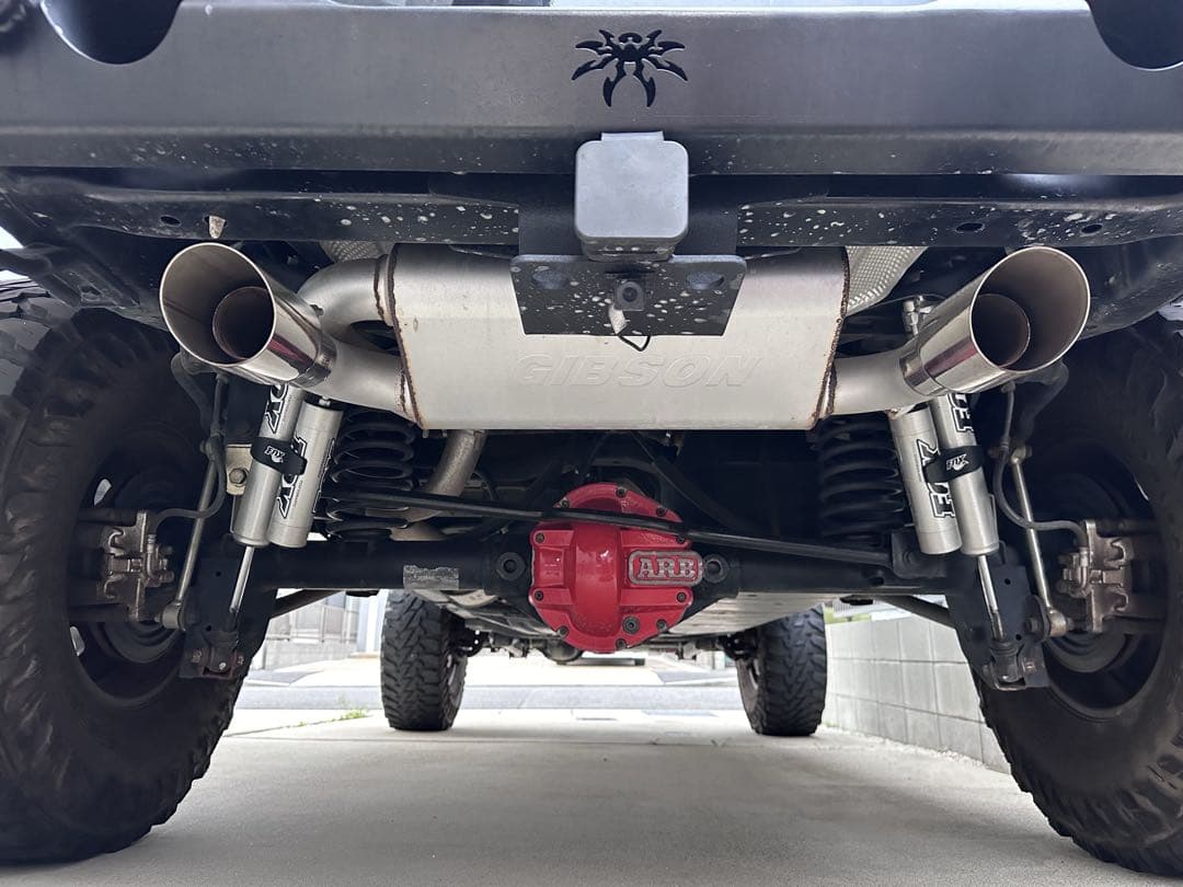 ラングラーJK用 GIBSON ギブソン デュアルマフラー 2本出し
