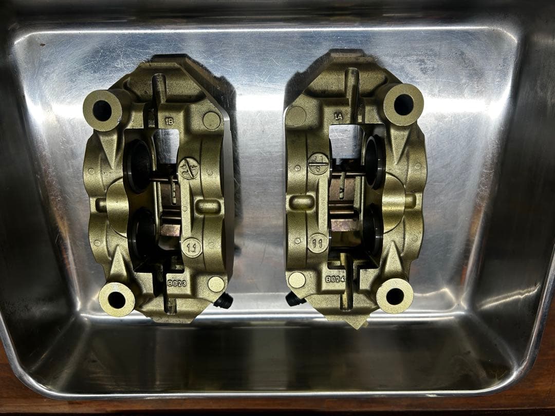 スズキ　brembo ラジアルキャリパー スズンボ