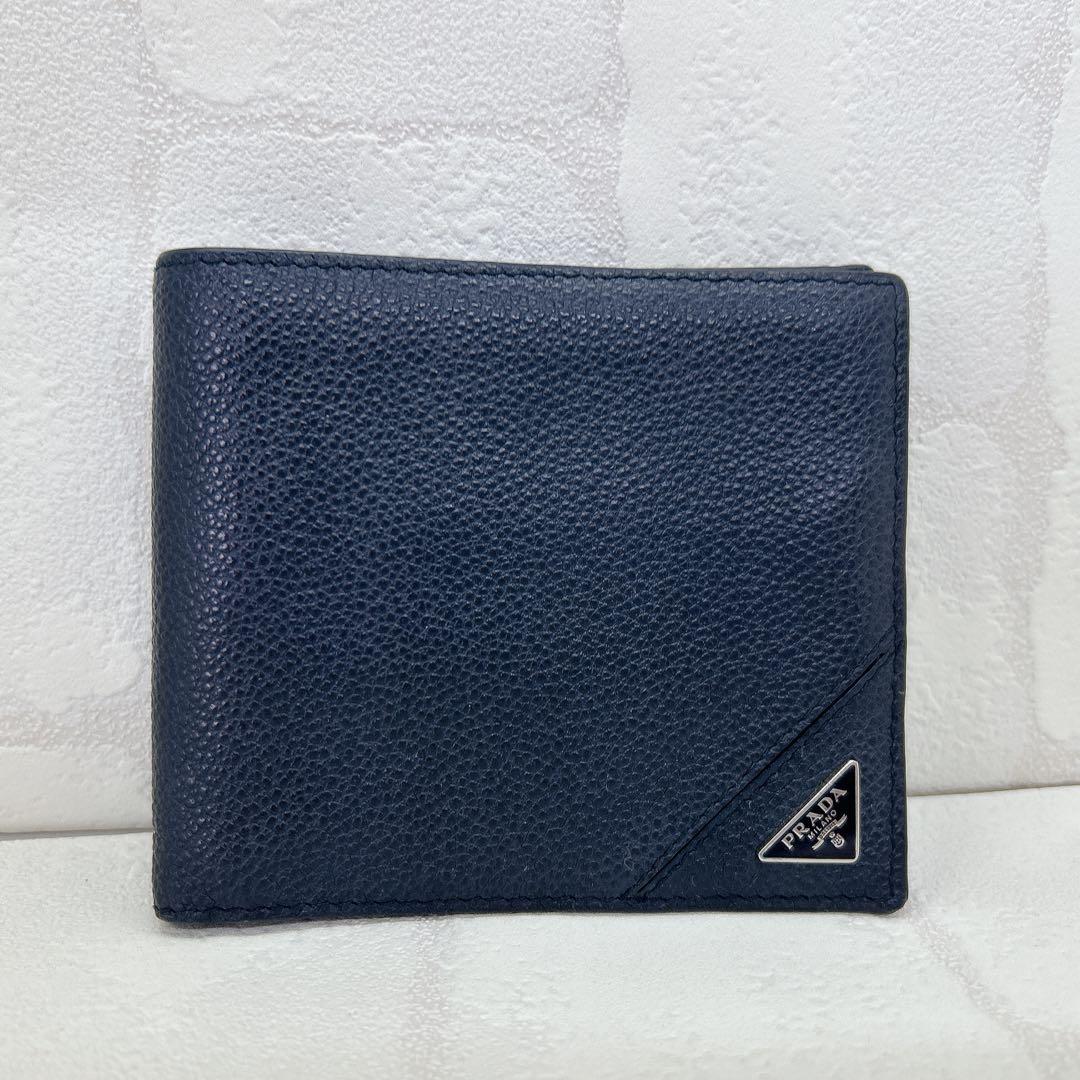 美品✨PRADAプラダ 折財布 財布 二つ折り 三角ロゴ シボ革 ネイビー