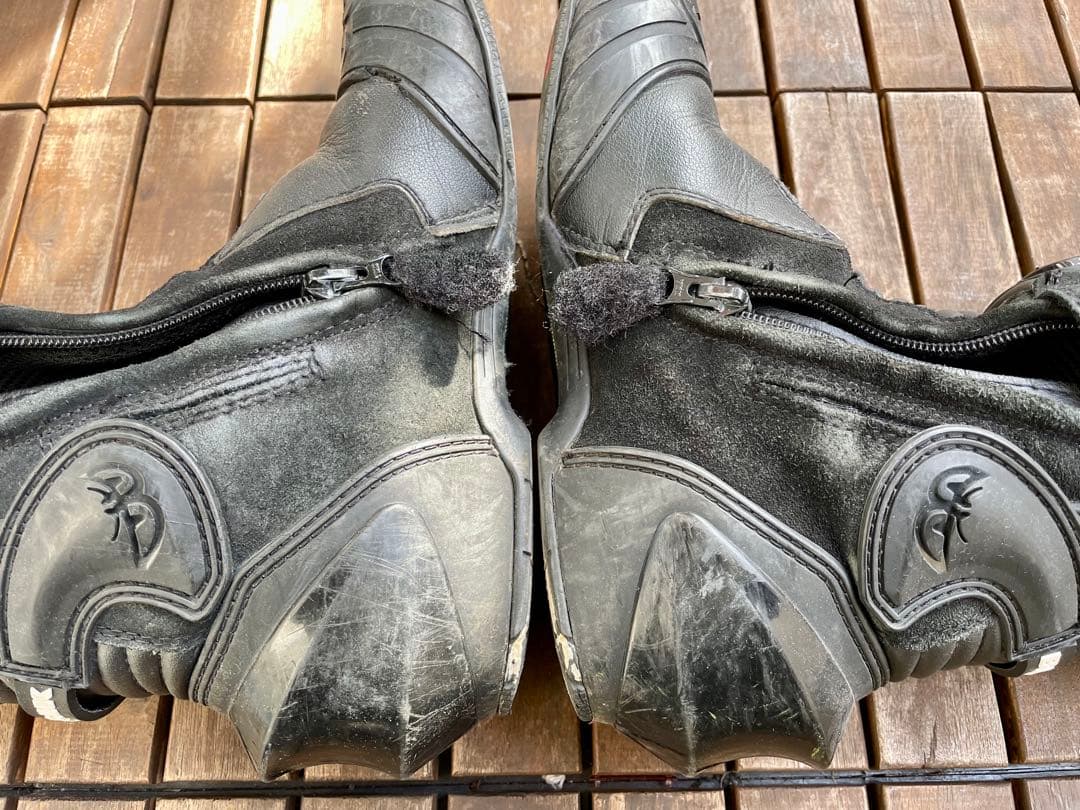 ベリック　レーシングブーツ42 サイズ　　26.5cmくらい