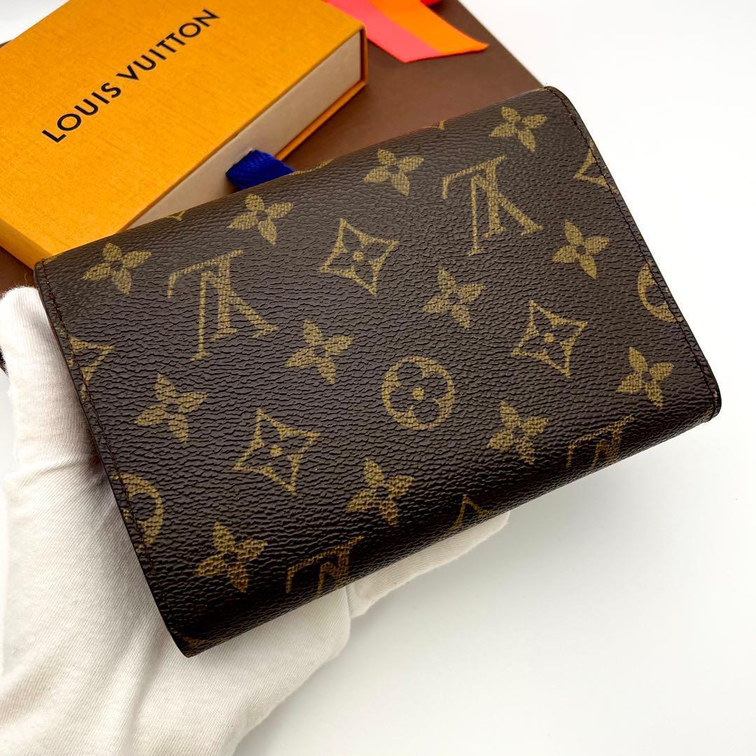 ルイヴィトン モノグラム ポルト トレゾール エテュイ パピエ 三つ折り財布