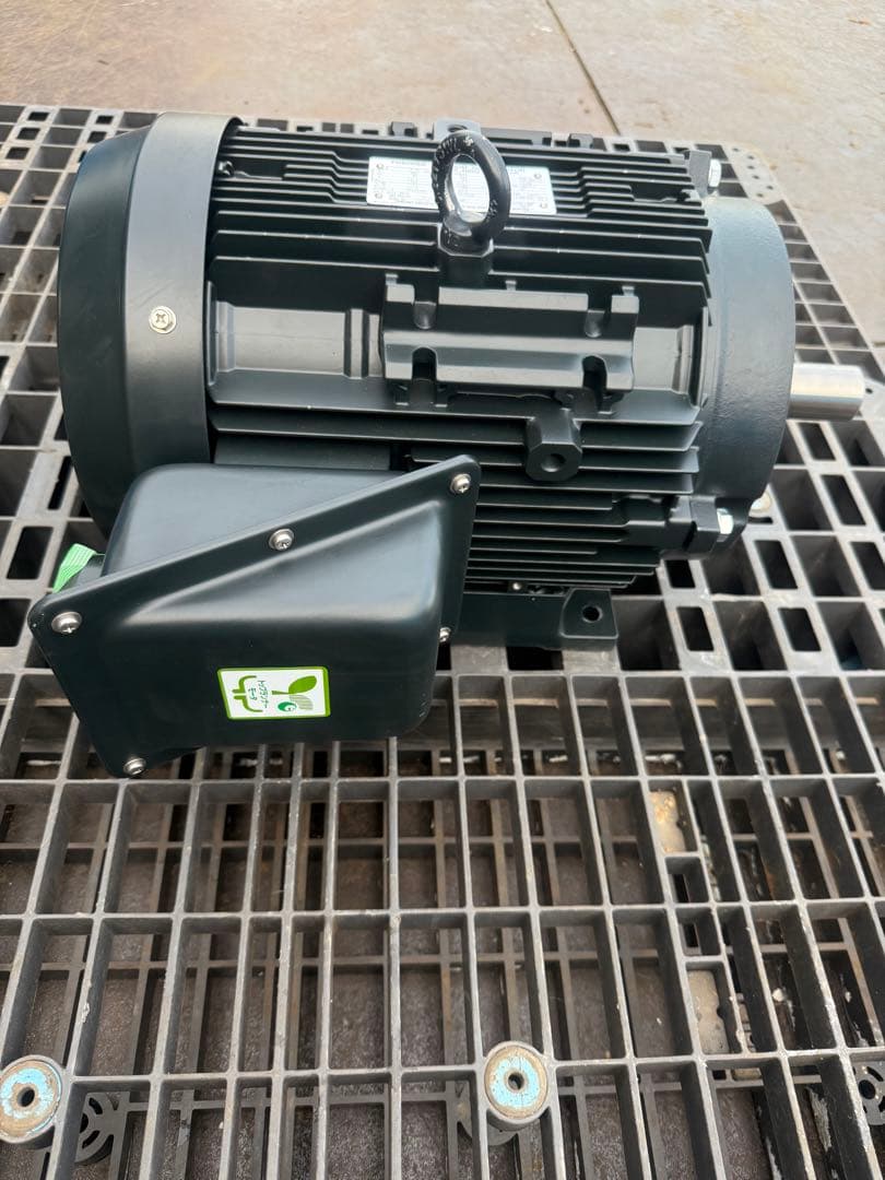 (2)(未使用品)美品　東芝 三相モーター 7.5kW IKKH3 400V