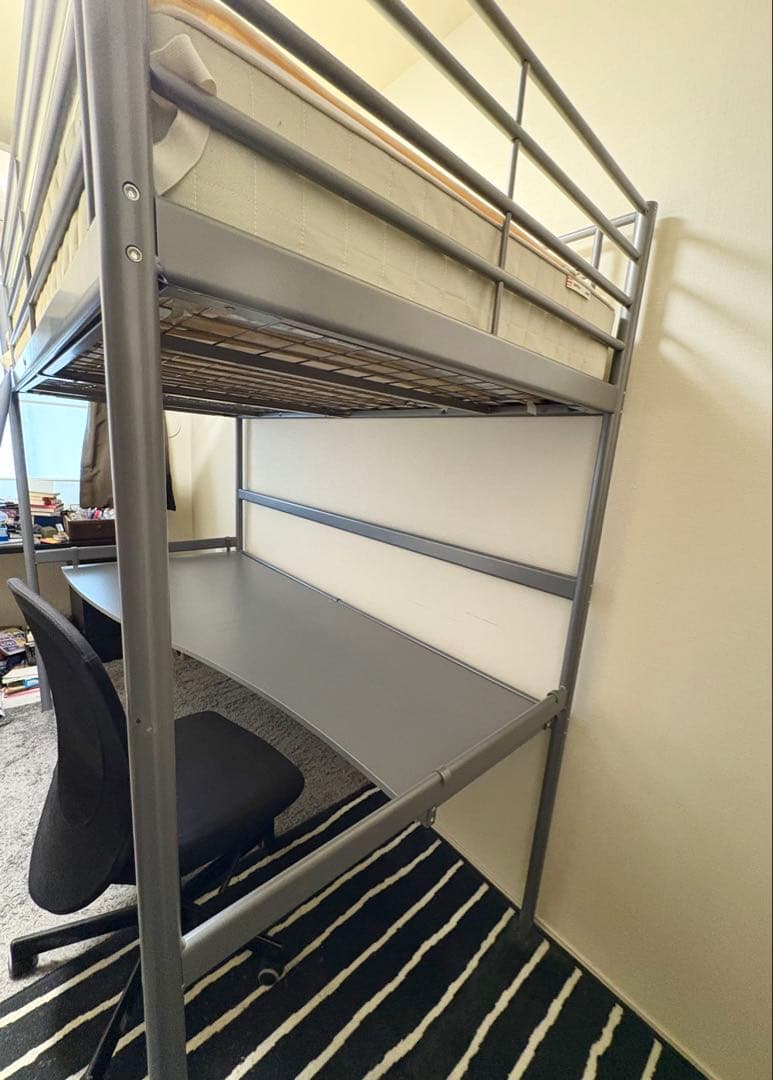 みこ IKEA/イケアSVARTA スヴェルタ解体済み)