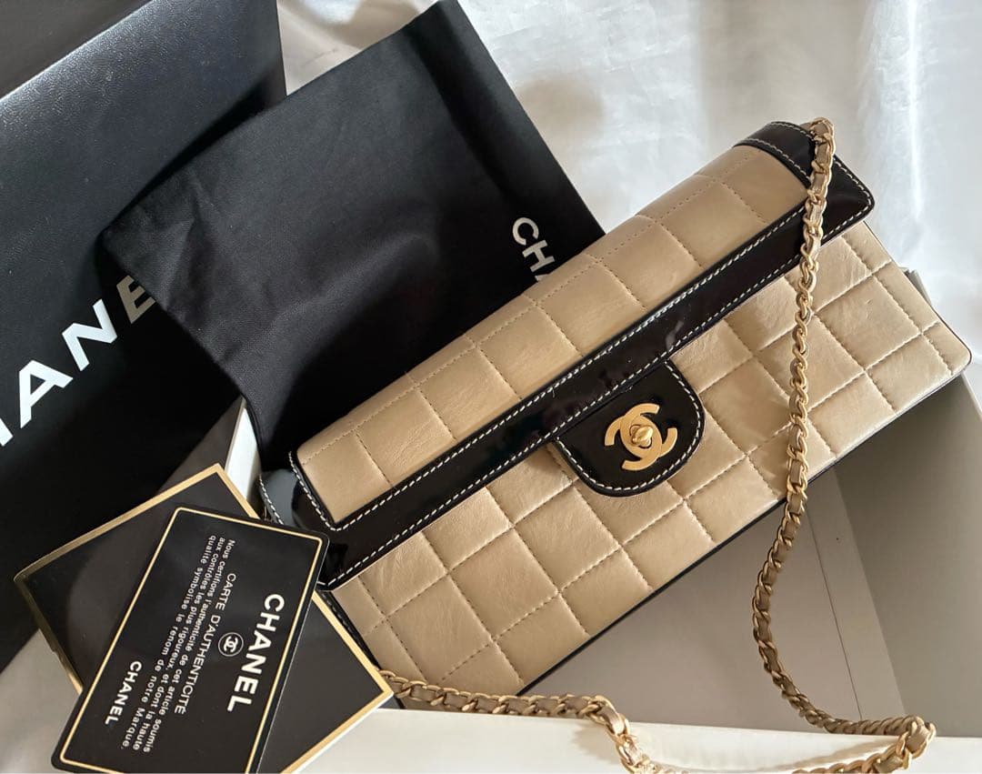早い者勝ち♡CHANEL チョコバー　バイカラー　ラムスキン チェーンバッグ
