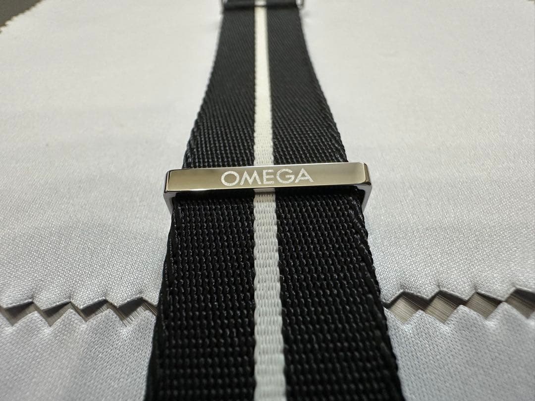 【純正品】オメガ OMEGA NATOストラップ ブラック＆ホワイト