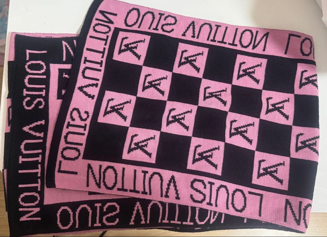 Louis Vuitton チェック柄マフラー ピンク×ブラック