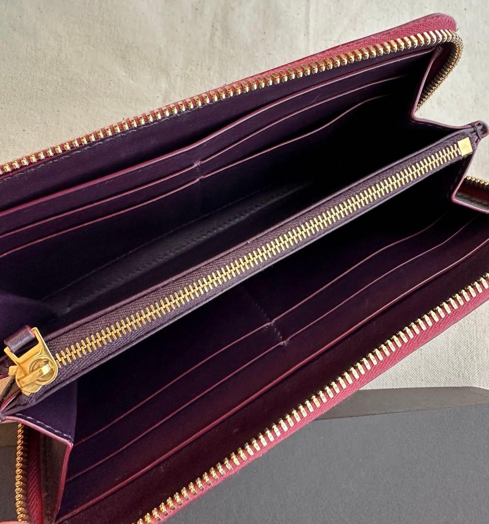 最終値下ボッテガヴェネタ マキシイントレチャート ジップウォレット バーガンディ