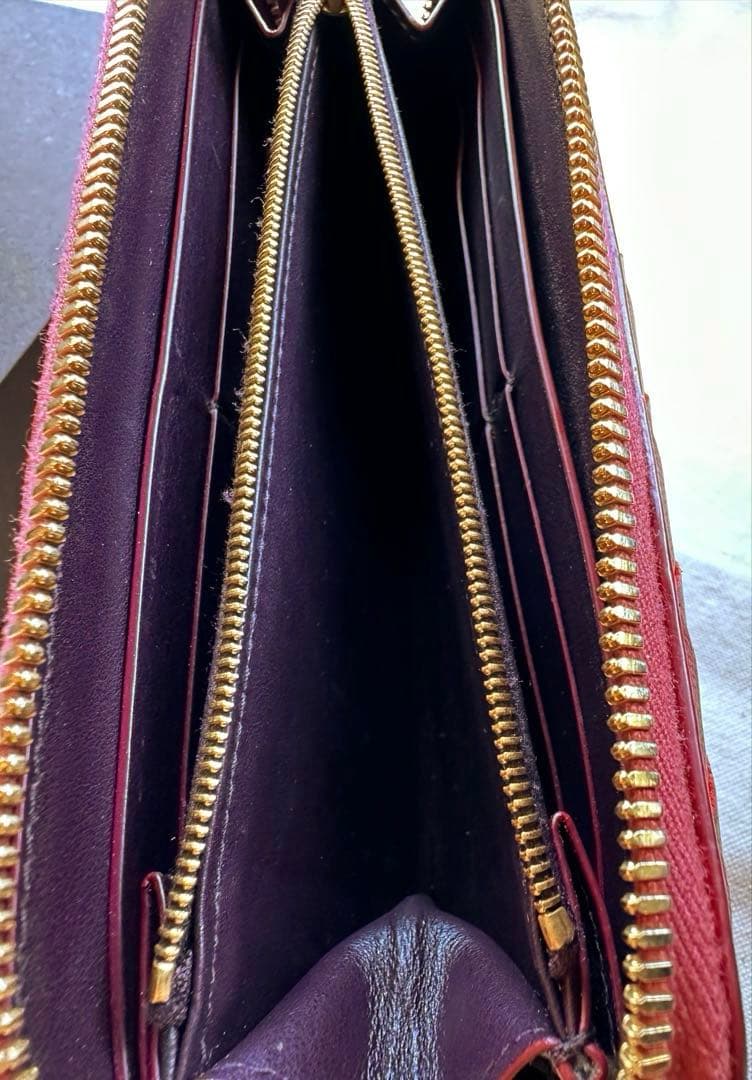 最終値下ボッテガヴェネタ マキシイントレチャート ジップウォレット バーガンディ