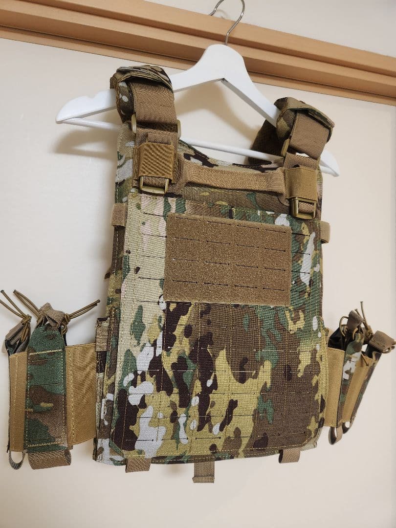 プレートキャリア MOELLシステム 高耐久性 マルチカム、プレキャリ