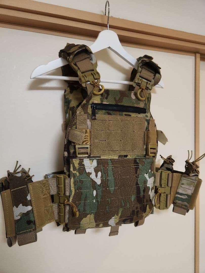 プレートキャリア MOELLシステム 高耐久性 マルチカム、プレキャリ