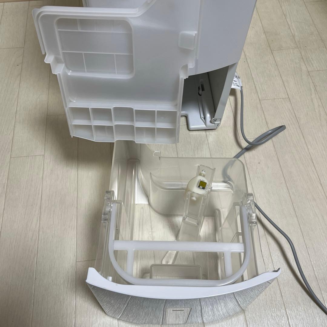 Panasonic ハイブリッド　除湿機　F-THVX120