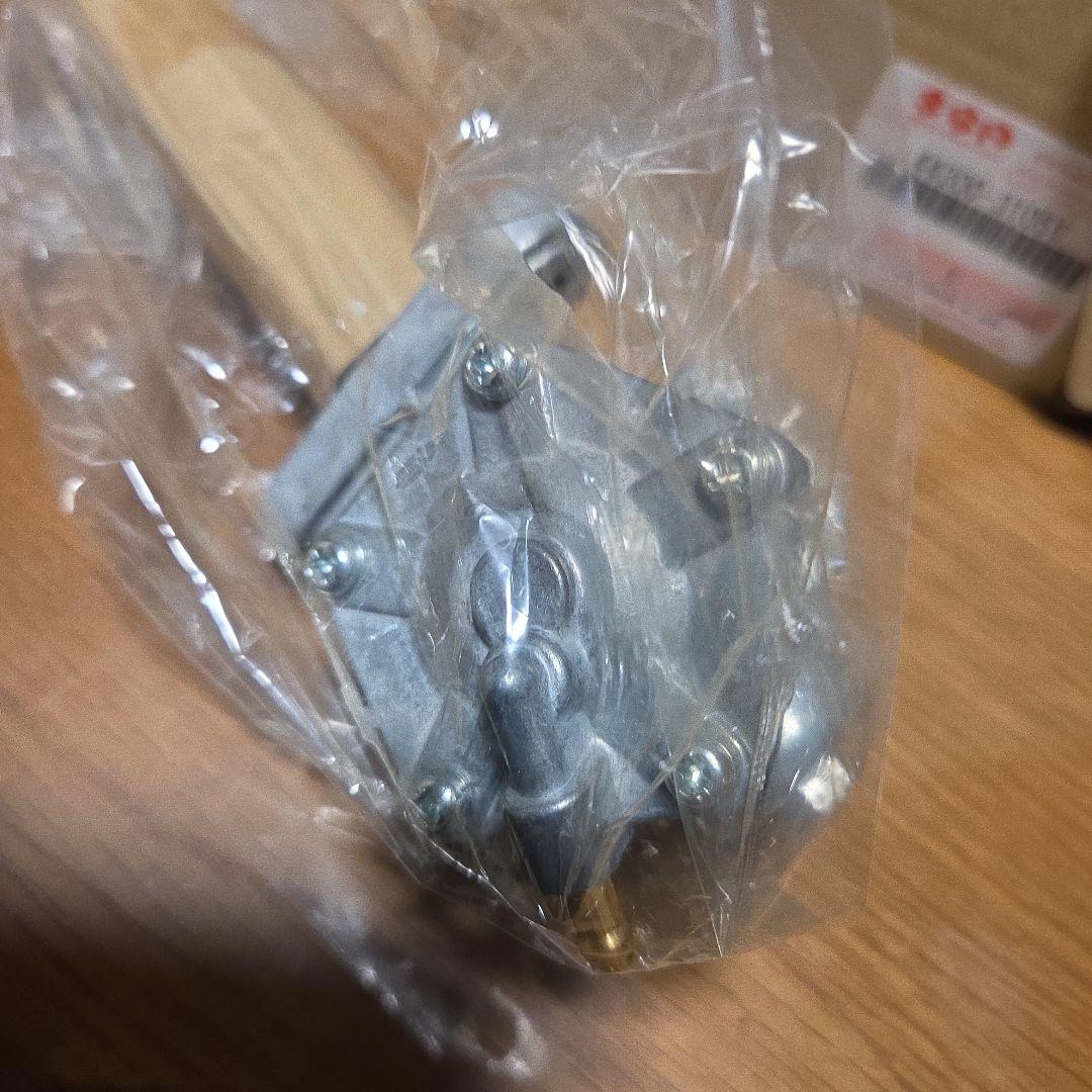 スズキ純正、GT750初期、B1、フェールコック