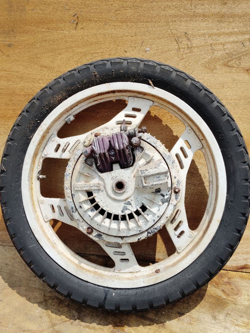 連休最終日特別価格！HONDA！！早い者勝ち！ＣＢＸ400Ｆ ホイール1本