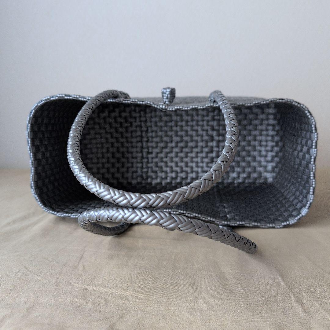 メケアリサ　ボストン　Мetallic Silver