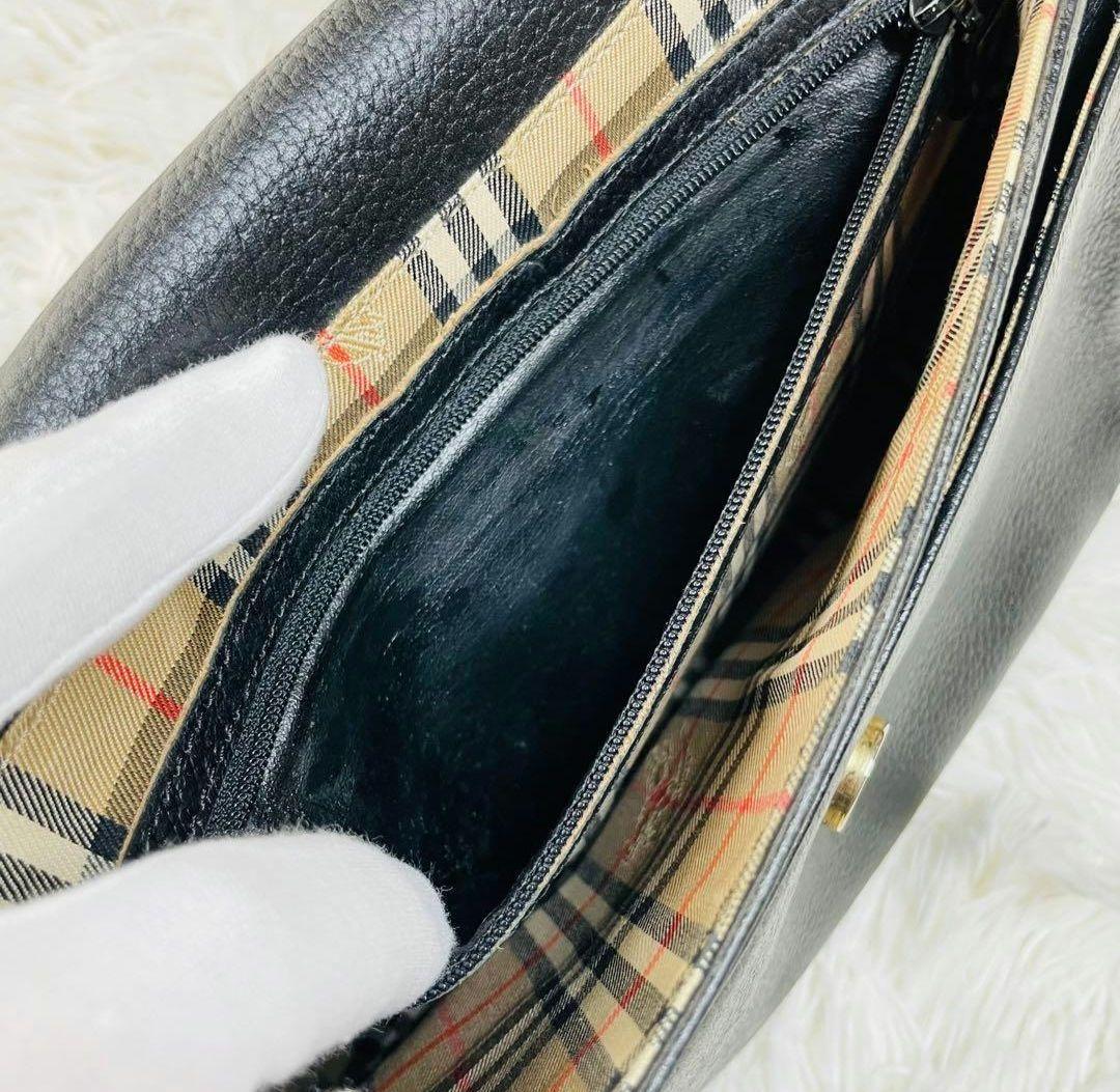 【良品】 Burberry ショルダーバッグ ノバチェック ブラック　レザー