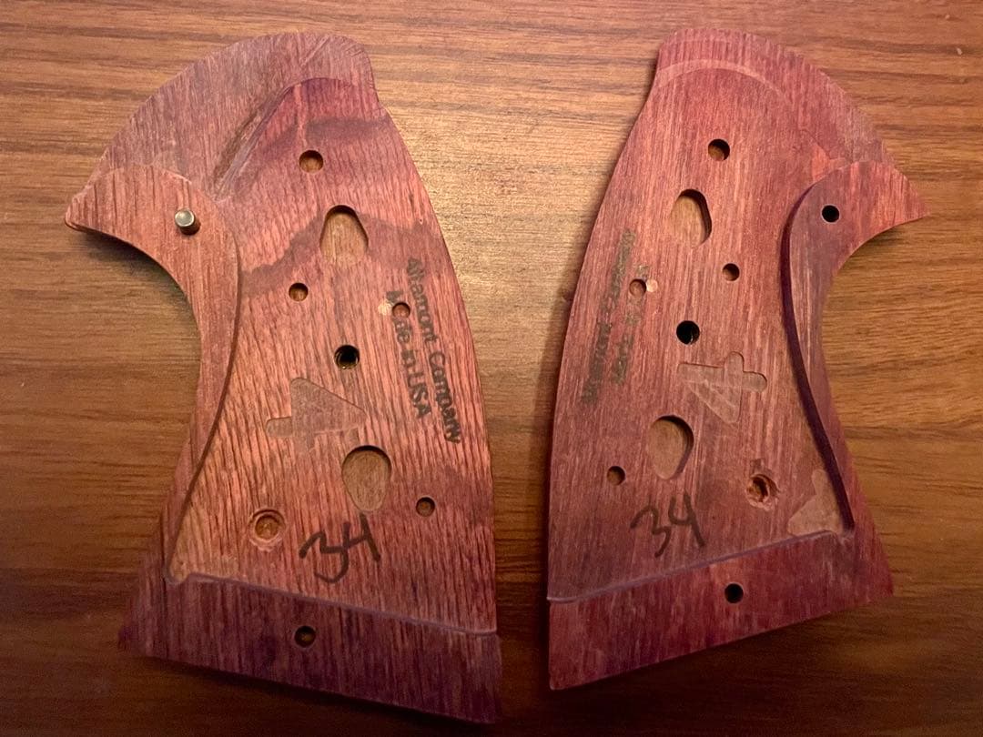 アルタモントコルトパイソン用木製グリップ