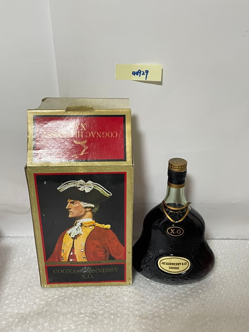 Hennessy X.O. コニャック 箱付き　古酒　金キャップ 未開封
