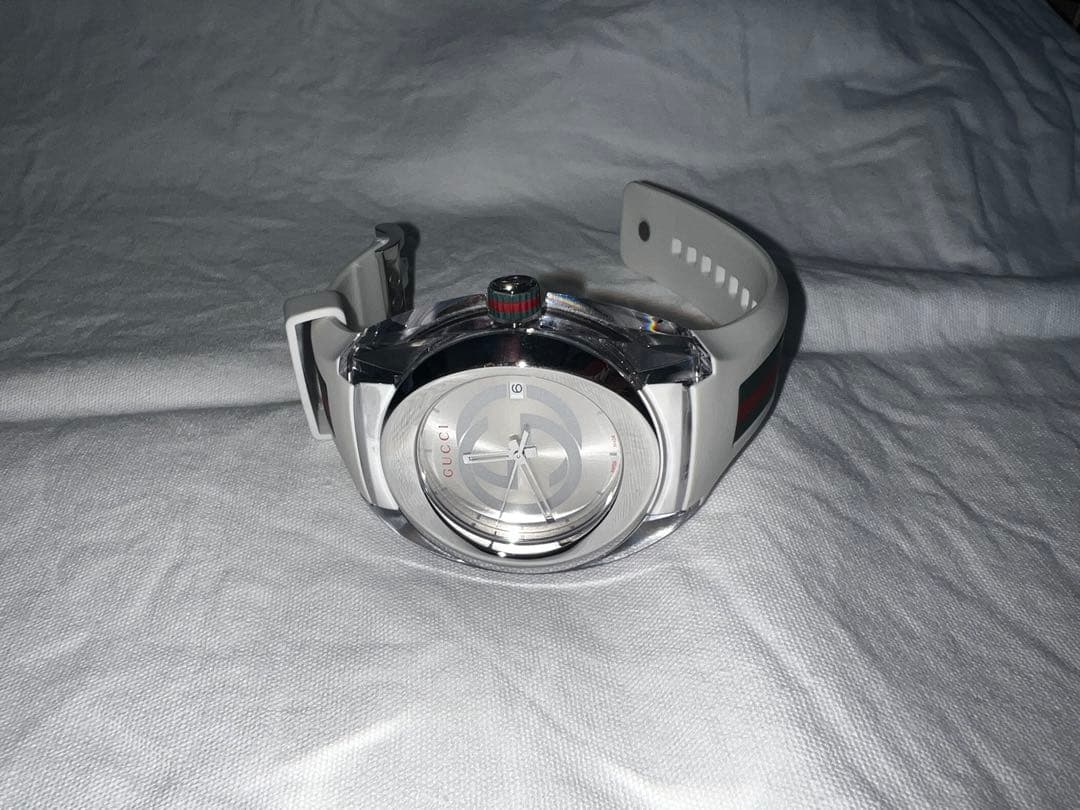 GUCCI 時計 SYNC シンク ホワイト　箱、説明書付き‼️