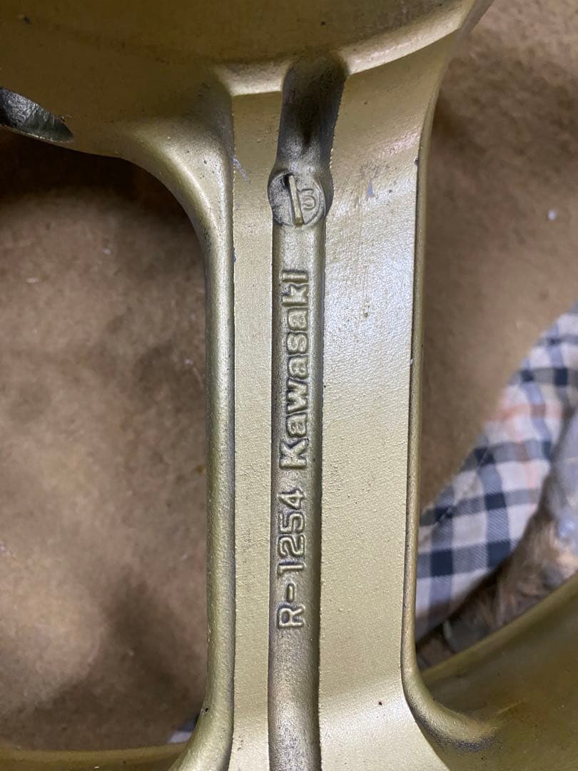 ゼファー400　ホイール