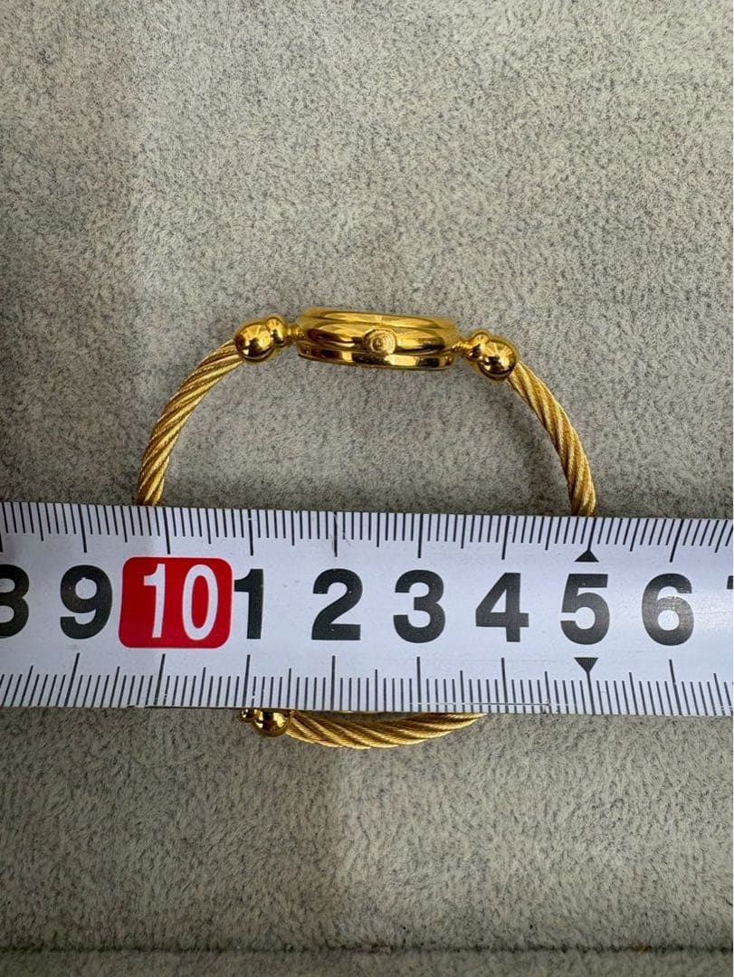 GUCCI 2700.2L バングルウォッチ QZ シェル文字盤 電池切れ不動