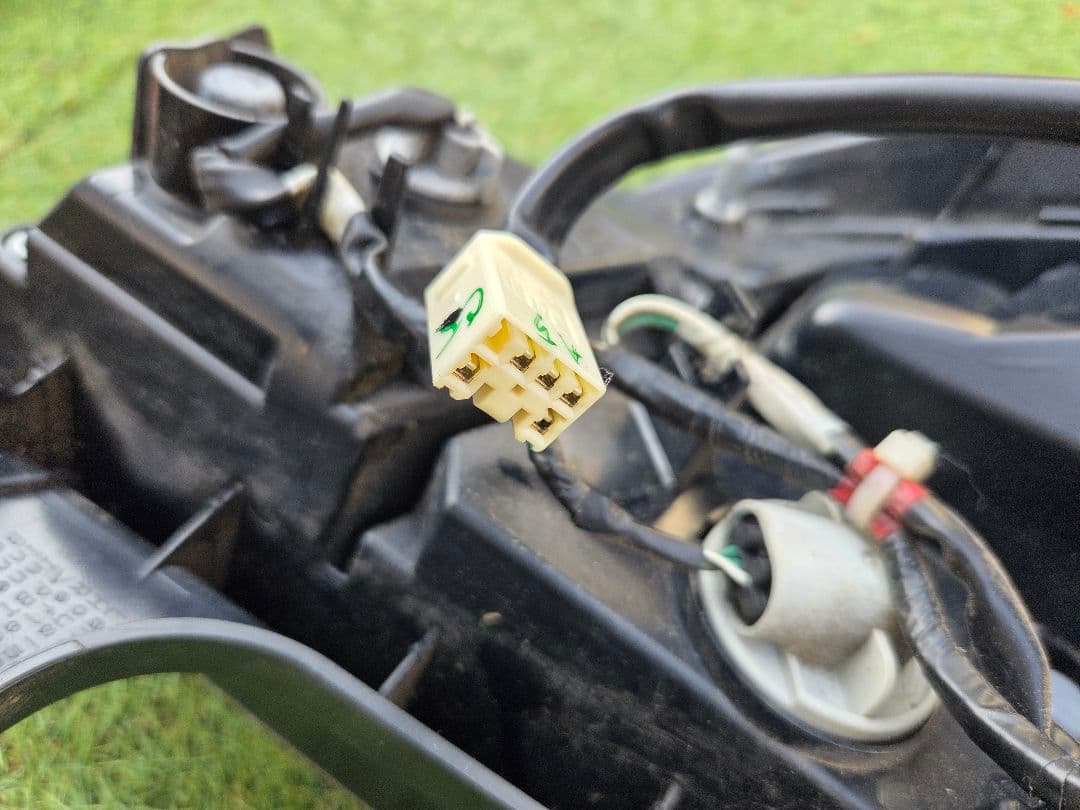 アクア　テールランプ