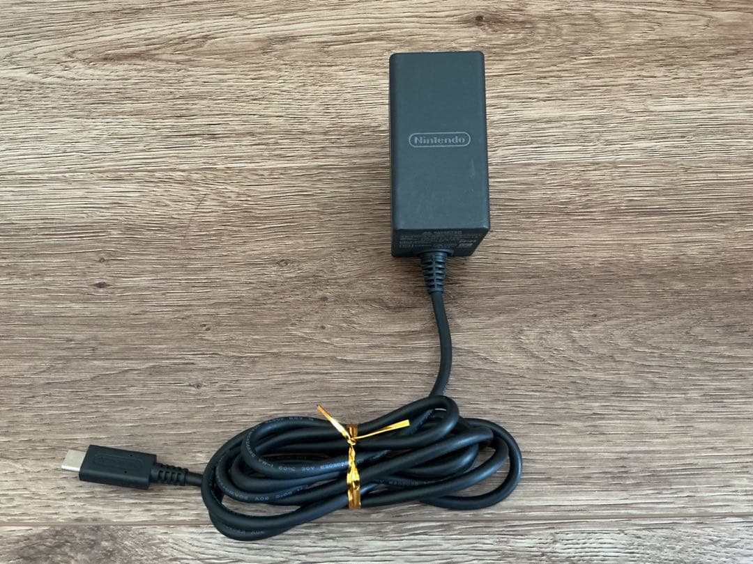 【送料無料】Nintendo Switch Lite ピンク 本体