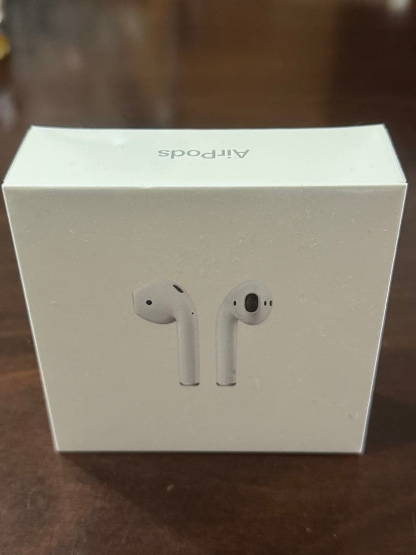 未開封　新品　AirPods with Charging Case 第2世代