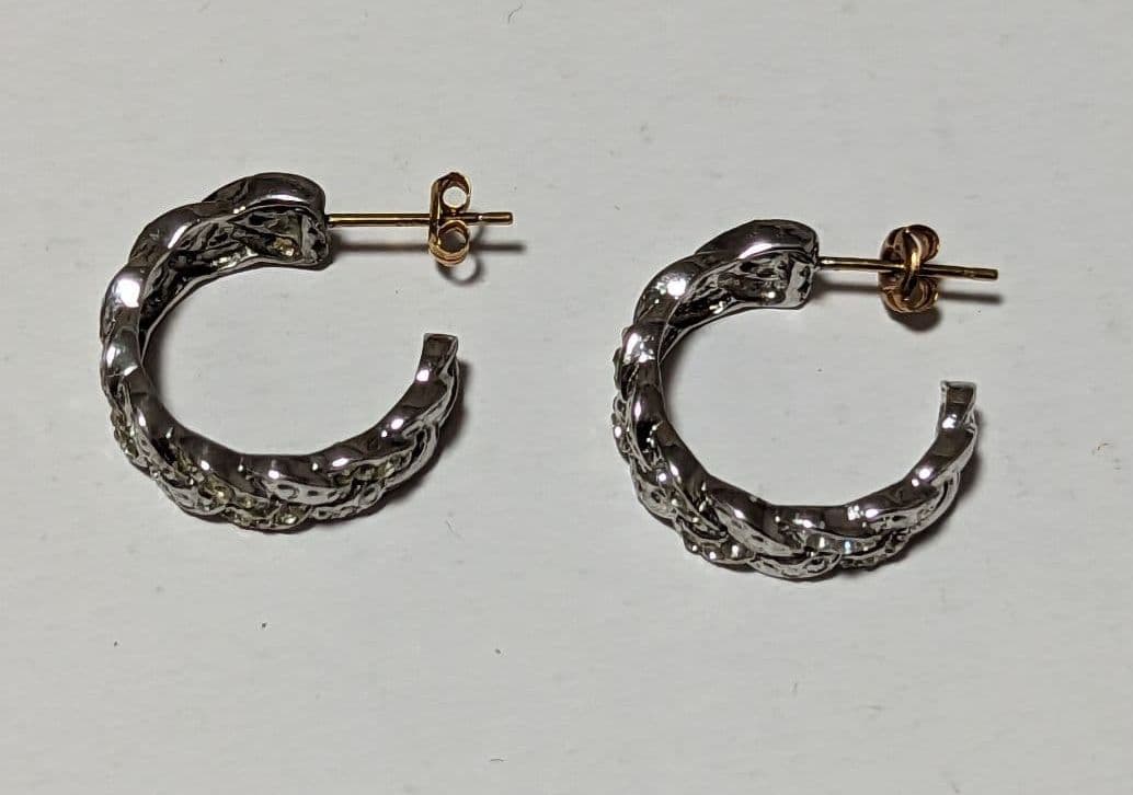 K18　ピアス　2点セット　☆キリン☆