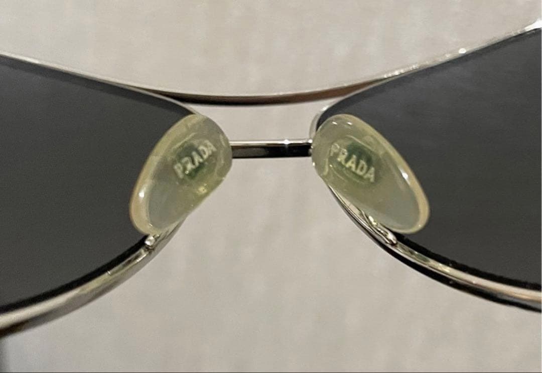 PRADA サングラス HYDE