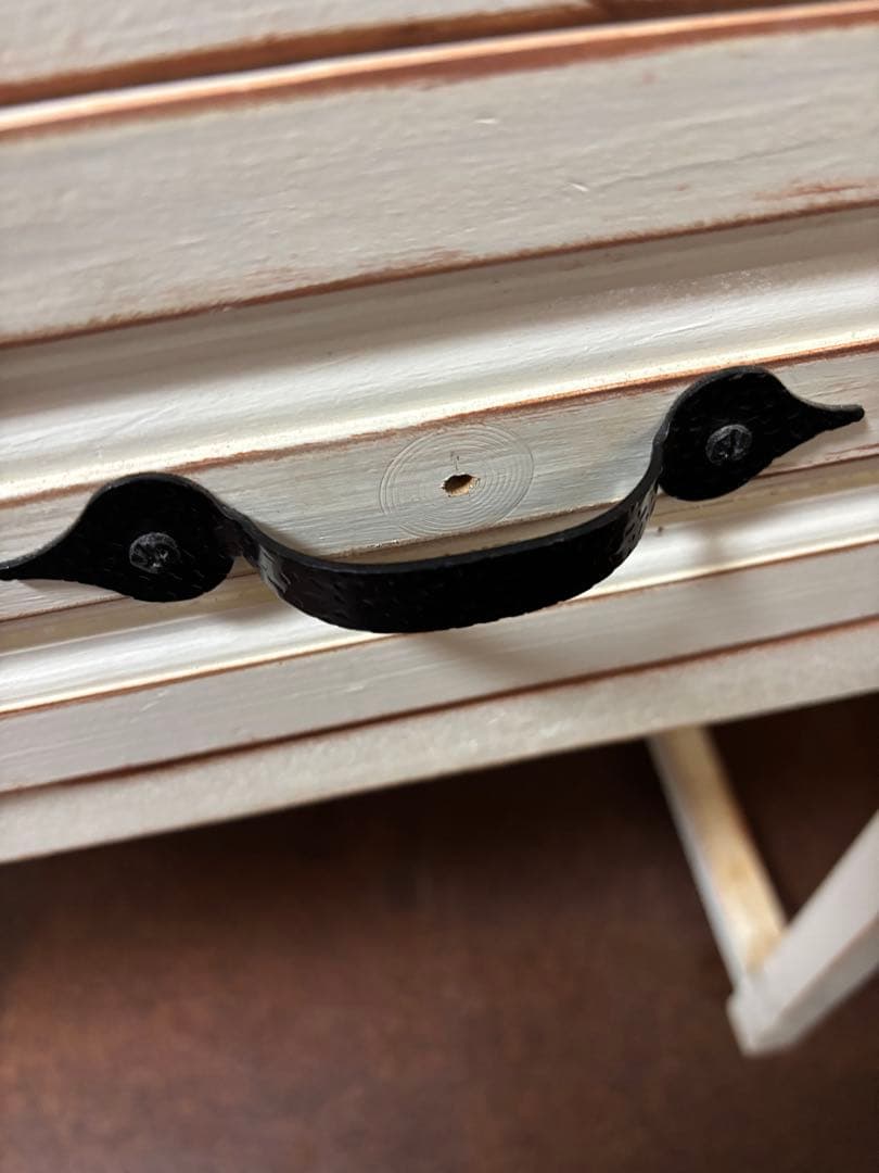 Omi　シャビーホワイトな医療棚風キャビネット