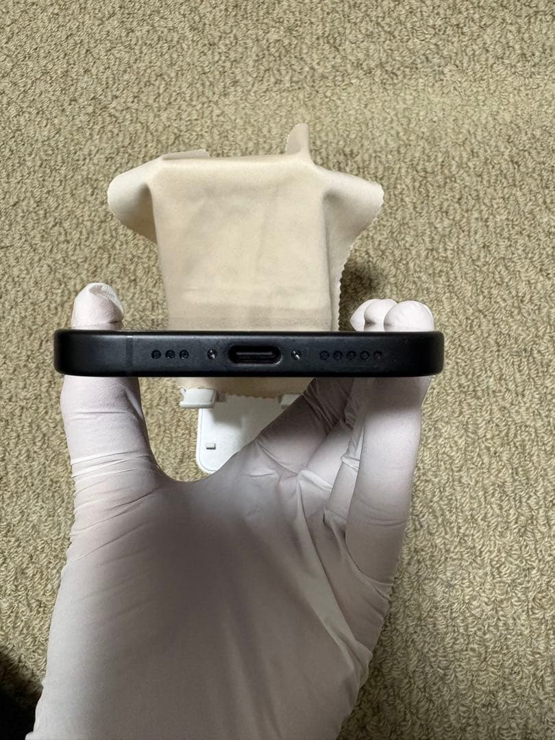 【美品】iPhone16 256GB ブラック【即発送】【箱有り】