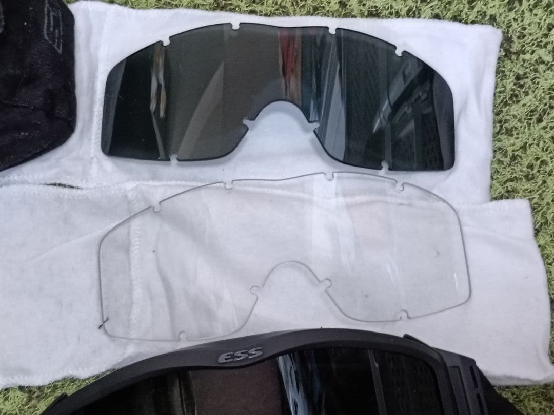 ESS ゴーグル スモークレンズ 予備レンズ付き